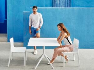 Стол с подлакътници Vondom - KES